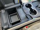 ＺＸ　４ＷＤ　７人乗り　メーカーオプション　寒冷地仕様　電動ムーンルーフ　本革快適温熱シート　１２．３型ナビ　全方位モニター　クールＢＯＸ　電動リアデフロック　空気圧警報システム　ＩＴＳコネクト　トノカバー（23枚目）