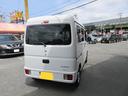 ＰＡ　セーフティサポート装着車　後退時ブレーキサポート　新車メーカー保証継承　バックカメラ付きデイスプレイオーデイオ　オートライト　エアコン　パワステ　オーバーヘッドコンソールＢＯＸ　ラバーマット　禁煙車（17枚目）