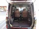 後部座席を上にあげることで大きな荷物もラクラク入ります♪