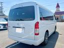 街に溶け込みつつ目を引く洗練された一台。洗車後の深い艶と輝きはため息が出るほどの美しさです♪