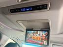 純正フリップダウンモニター☆ 快適で楽しいドライブをお約束する機能!ご納車後すぐに遠出を満喫できますよ(‘・ω・´)