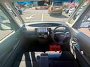 開放感を感じるインパネまわり♪毎日の運転にも馴染みやすいデザインです(^^♪