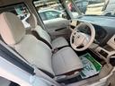 ゆったり座れる運転席♪お買い物や通院、送迎など幅広いシーンで活躍します!