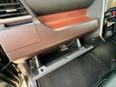 車内の小物を整理できる収納スペース♪毎日使う車ではうれしいポイントです!