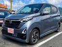 斜め前から見るとシャープなデザインが際立ちます♪グレーもいい感じ!