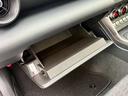 スポーツカーでも小物収納は大切♪使いやすさもぜひチェック！