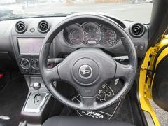 コペン入庫しました！　コロンとしたコンパクトな１台♪　年代問わず、男女共に人気の車☆　イエローのボディカラーが目立ちます！！　是非一度ご来店いただき現車をご確認ください（＾＾）／ 6