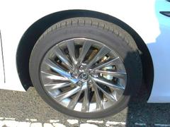 ��������ߥۥ����뤬­������ꡢ�쥯�����餷�����ʤ�­�����С��ǥ����������ɤ����������줿�ܥǥ��򤷤ä���٤��Ƥ���롢��⤷��ɸ�������ˤʤäƤ��ޤ��� 4