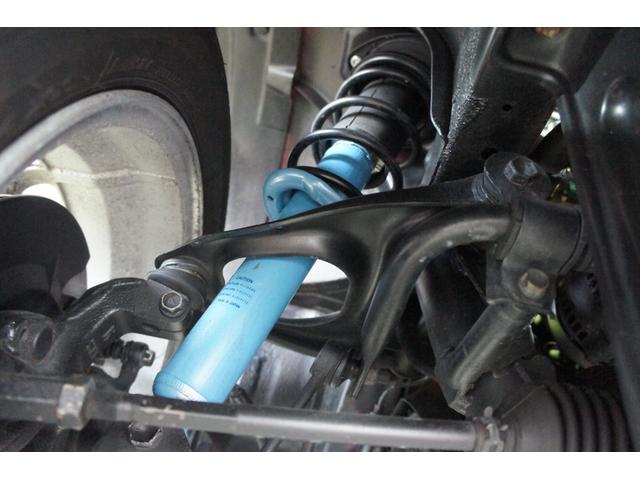 カプチーノ ベースグレード　ＫＹＢ足廻り・フジツボマフラー・ＭＯＭＯステアリング・シフトノブ（ＭＯＭＯ）・タイミングベルト交換済・パワーウィンドウ・ＥＡ１１Ｒ・１４インチアルミホイール・５速マニュアル・エアコン・修復歴なし（51枚目）