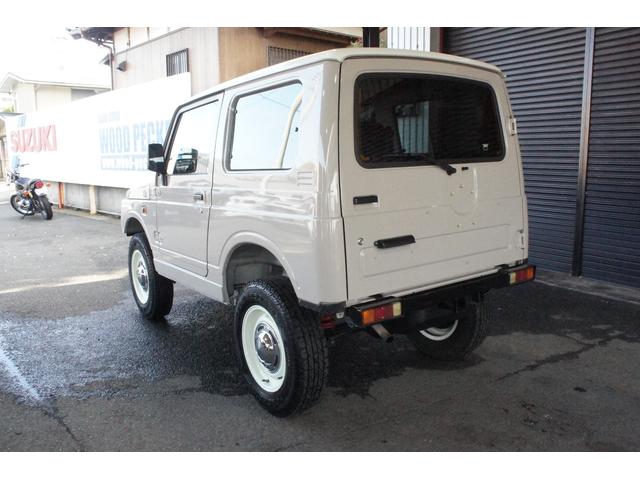 ジムニー ランドベンチャー　スプリング２インチリフトＵＰ・社外グリル・社外Ｆ・Ｒバンパー・社外アルミ・４ＷＤ・パワーステアリング・修復歴ナシ・４人乗り（9枚目）