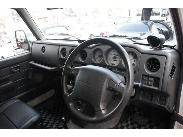 ジムニー ランドベンチャー　スプリング２インチリフトＵＰ・社外グリル・社外Ｆ・Ｒバンパー・社外アルミ・４ＷＤ・パワーステアリング・修復歴ナシ・４人乗り（15枚目）