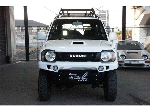 ジムニー ＸＧ　リフトＵＰ・社外前後バンパー・社外ホイール・リアナンバー移設・社外マフラー・ルーフキャリア・リアラダー・ステップ（2枚目）