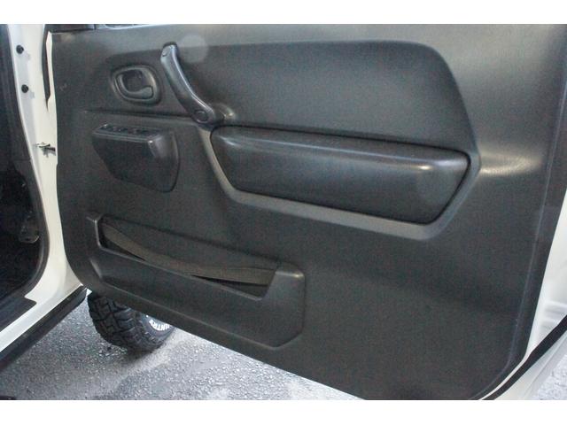 ジムニー ＸＧ　リフトＵＰ・社外前後バンパー・社外ホイール・リアナンバー移設・社外マフラー・ルーフキャリア・リアラダー・ステップ（45枚目）