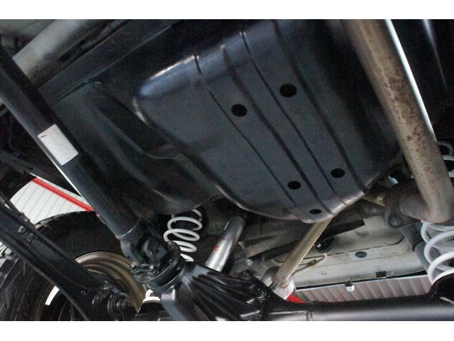 ジムニー ＸＧ　リフトＵＰ・社外前後バンパー・社外ホイール・リアナンバー移設・社外マフラー・ルーフキャリア・リアラダー・ステップ（73枚目）