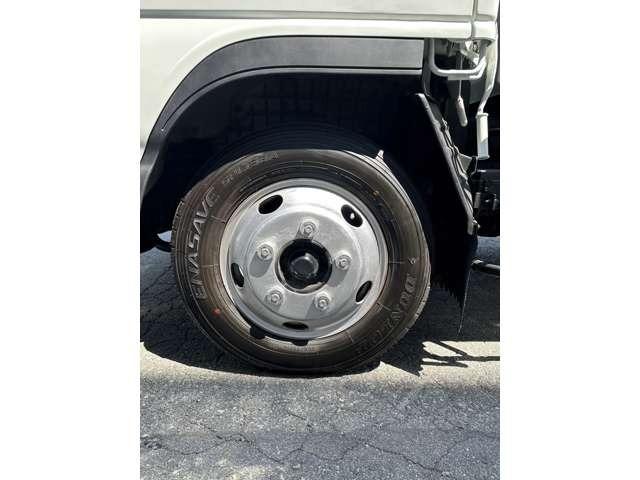 エルフトラック 　２ｔファームダンプ　エアコン　パワステ　パワーウインドウ　キーレス（13枚目）