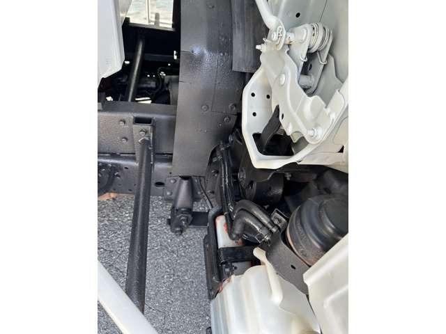 エルフトラック 　２ｔファームダンプ　エアコン　パワステ　パワーウインドウ　キーレス（18枚目）