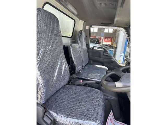 エルフトラック 　２ｔファームダンプ　エアコン　パワステ　パワーウインドウ　キーレス（19枚目）