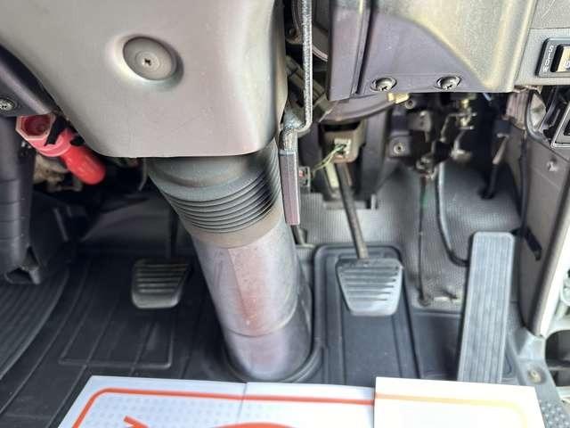 エルフトラック 　２ｔファームダンプ　エアコン　パワステ　パワーウインドウ　キーレス（26枚目）