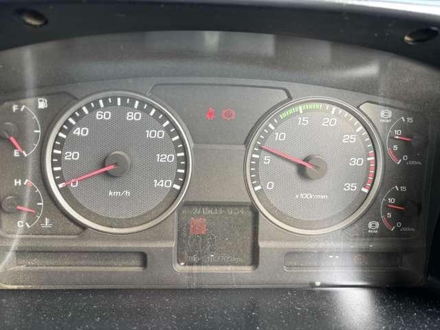 ファイター 　４．０ｔ深ダンプ　５速ミッション　ＥＴＣ　エアコン　パワステ　パワーウインドウ　キーレス（8枚目）