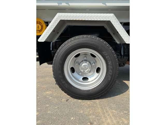 キャンター ベースグレード　バッカン３個付き　３ｔアームロール　ＥＴＣ　エアコン　パワーウインドウ　パワステ（17枚目）