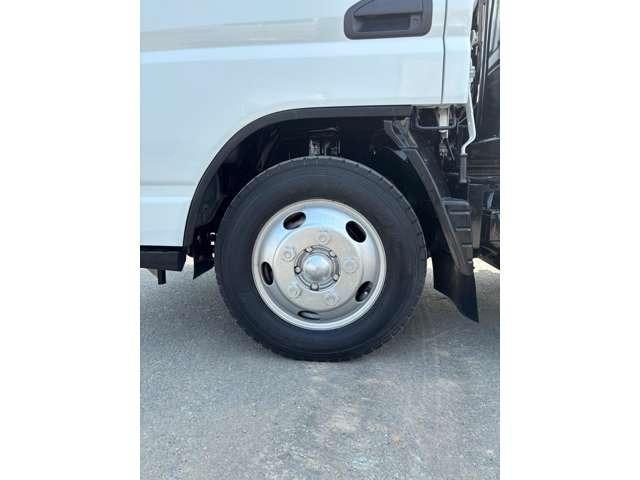 キャンター ベースグレード　バッカン３個付き　３ｔアームロール　ＥＴＣ　エアコン　パワーウインドウ　パワステ（19枚目）