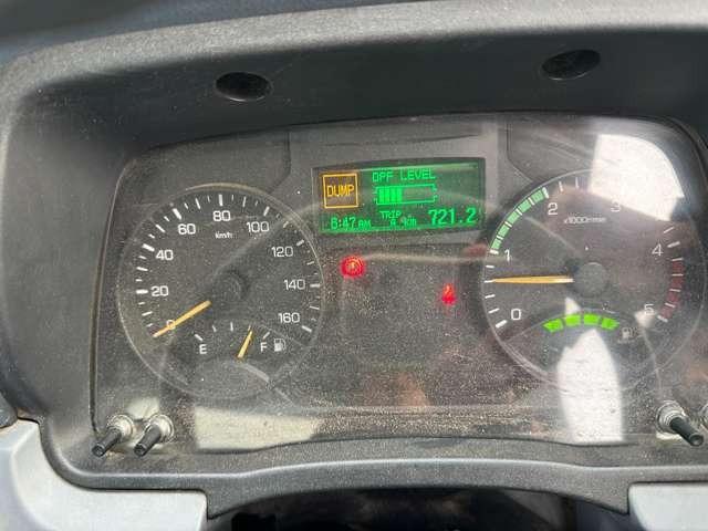 キャンター ダンプ　全低床　ディーゼルターボ　３ｔダンプ　５速ミッション　エアコン　パワステ　パワーウインドウ　キーレス（10枚目）