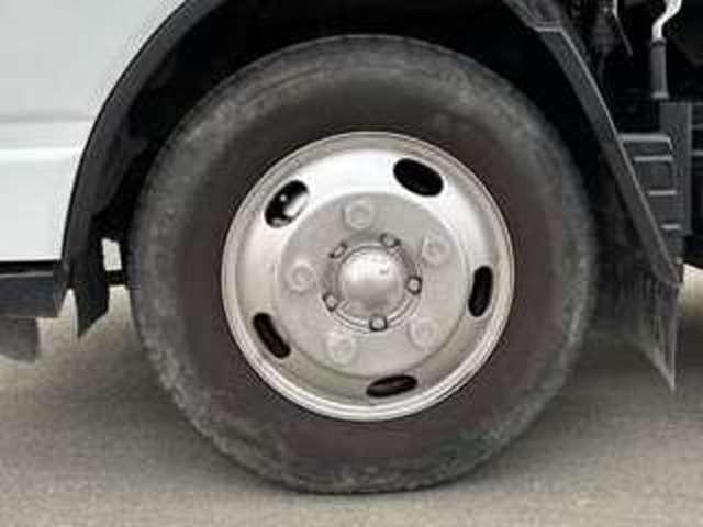 キャンター ダンプ　全低床　ディーゼルターボ　３ｔダンプ　５速ミッション　エアコン　パワステ　パワーウインドウ　キーレス（16枚目）