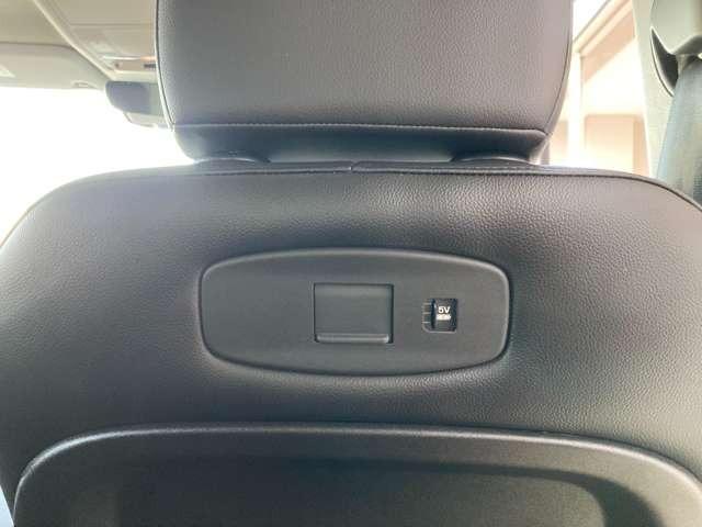 ディフェンダー １１０Ｓ　Ｐ３００　レーンキープ　４ＷＤ　衝突被害軽減ブレーキ　アダプティブクルーズコントロール　ヒルディセントコントロール　ディスプレイオーディオ・全方位カメラ　オートマチックハイビーム　電動シート（27枚目）