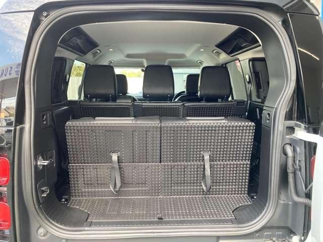 ディフェンダー １１０Ｓ　Ｐ３００　レーンキープ　４ＷＤ　衝突被害軽減ブレーキ　アダプティブクルーズコントロール　ヒルディセントコントロール　ディスプレイオーディオ・全方位カメラ　オートマチックハイビーム　電動シート（32枚目）