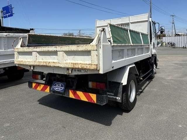 フォワード 　４．０ｔダンプ　エアコン　パワステ　パワーウインドウ　キーレス（8枚目）