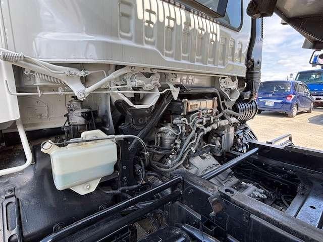 フォワード 　４．０ｔダンプ　エアコン　パワステ　パワーウインドウ　キーレス（17枚目）