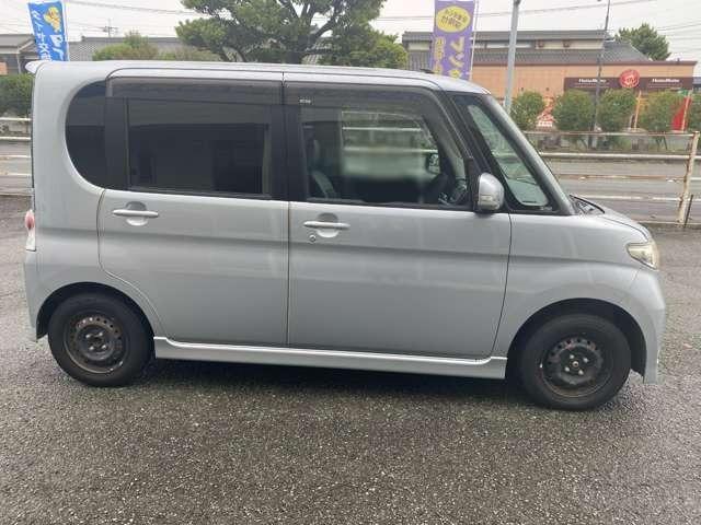 タント カスタムＲＳ　リア左側パワースライドドア　セキュリティ　運転席助手席エアバッグ　ＡＵＴＯエアコン　リモコンキー　ターボ車　フルフラットシート　ＰＳ　パワーウインド　安全ボディ　運転席エアバック　ＡＢＳ　ベンチシー（4枚目）