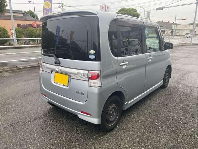 タント カスタムＲＳ　リア左側パワースライドドア　セキュリティ　運転席助手席エアバッグ　ＡＵＴＯエアコン　リモコンキー　ターボ車　フルフラットシート　ＰＳ　パワーウインド　安全ボディ　運転席エアバック　ＡＢＳ　ベンチシー（5枚目）