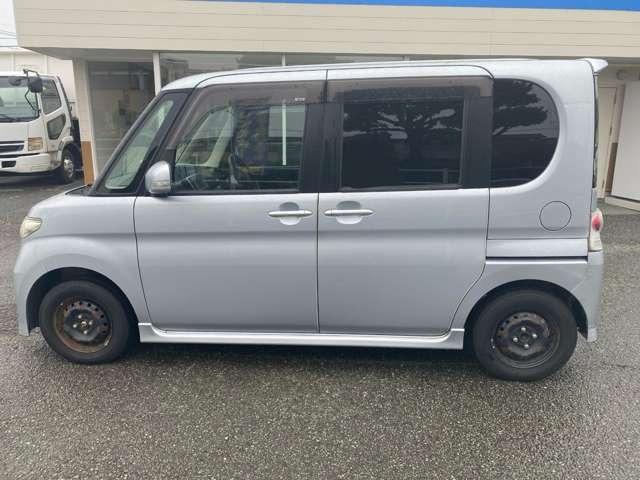 タント カスタムＲＳ　リア左側パワースライドドア　セキュリティ　運転席助手席エアバッグ　ＡＵＴＯエアコン　リモコンキー　ターボ車　フルフラットシート　ＰＳ　パワーウインド　安全ボディ　運転席エアバック　ＡＢＳ　ベンチシー（7枚目）