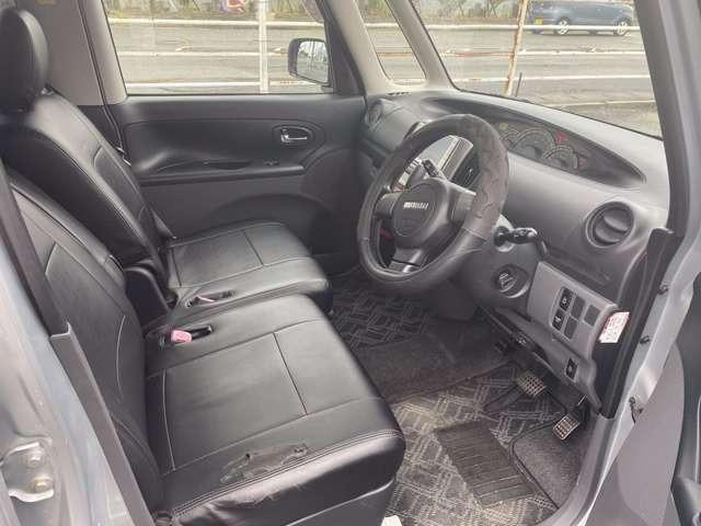 タント カスタムＲＳ　リア左側パワースライドドア　セキュリティ　運転席助手席エアバッグ　ＡＵＴＯエアコン　リモコンキー　ターボ車　フルフラットシート　ＰＳ　パワーウインド　安全ボディ　運転席エアバック　ＡＢＳ　ベンチシー（8枚目）