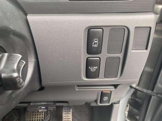 タント カスタムＲＳ　リア左側パワースライドドア　セキュリティ　運転席助手席エアバッグ　ＡＵＴＯエアコン　リモコンキー　ターボ車　フルフラットシート　ＰＳ　パワーウインド　安全ボディ　運転席エアバック　ＡＢＳ　ベンチシー（20枚目）