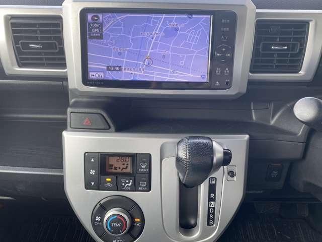 ウェイク Ｇ　セキュリティーアラーム　横滑防止装置　ターボ車　両側自動ドア　Ｗエアバック　アイドリングストップ　スマートキー　ベンチシート　エアコン　パワステ　オートライト　衝突安全ボディ　エアバック　ＡＢＳ（18枚目）