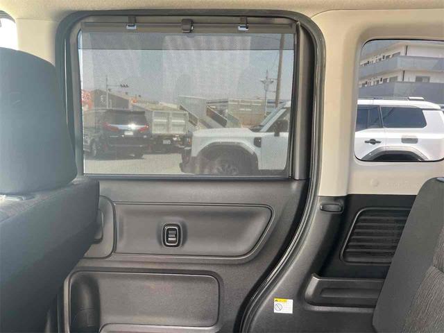 スペーシアカスタム ハイブリッドＧＳ　ＥＴＣ　バックカメラ　両側スライド・片側電動　ナビ　クリアランスソナー　レーンアシスト　衝突被害軽減システム　オートライト　ＬＥＤヘッドランプ　スマートキー　アイドリングストップ　電動格納ミラー（45枚目）