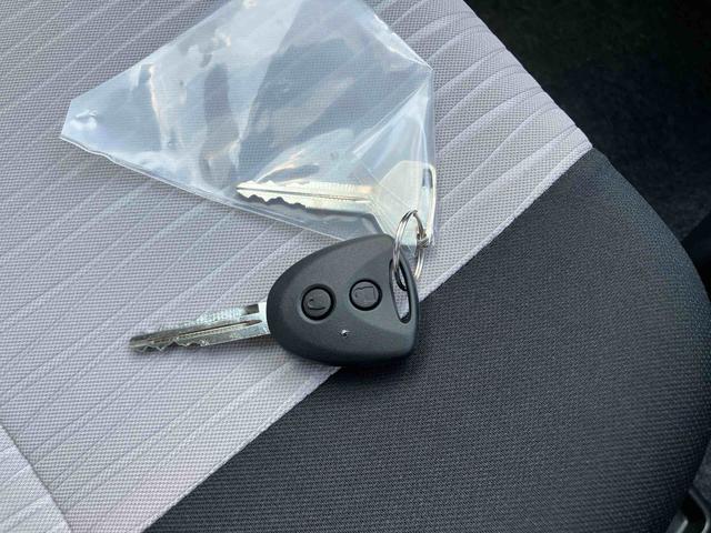 ミライース Ｘ　ＳＡＩＩＩ　点検記録簿付　１オーナー　キーレスキー　ＡＢＳ　エアバック（36枚目）