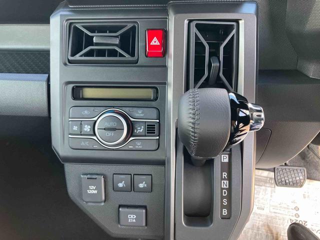 タフト Ｇターボ　ダーククロムベンチャー　ムーンルーフ　ターボ車　エアバッグ　記録簿　スマートキー　キーフリー　アルミホイール　ＡＢＳ　ワンオーナー車（11枚目）