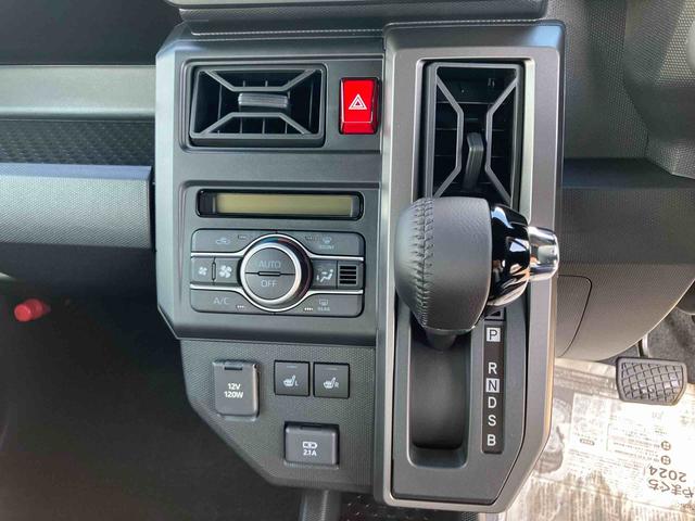 タフト Ｇターボ　ダーククロムベンチャー　ムーンルーフ　ターボ車　エアバッグ　記録簿　スマートキー　キーフリー　アルミホイール　ＡＢＳ　ワンオーナー車（12枚目）