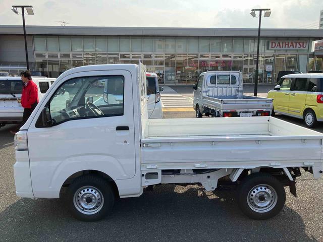 ハイゼットトラック スタンダード　整備記録簿　パワステ付　切替式４ＷＤ　エアコン付　シングルエアバッグ　ＡＢＳ（5枚目）