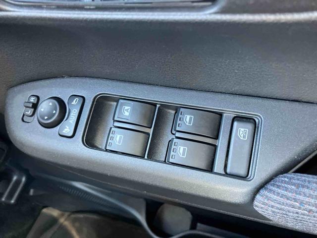 ムーヴ ＲＳ　ターボ車　点検記録簿　キーフリー　ＡＢＳ　アルミホイール　スマートキー（30枚目）