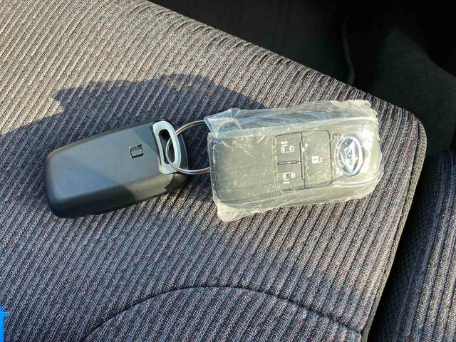 ムーヴ ＲＳ　ターボ車　点検記録簿　キーフリー　ＡＢＳ　アルミホイール　スマートキー（28枚目）