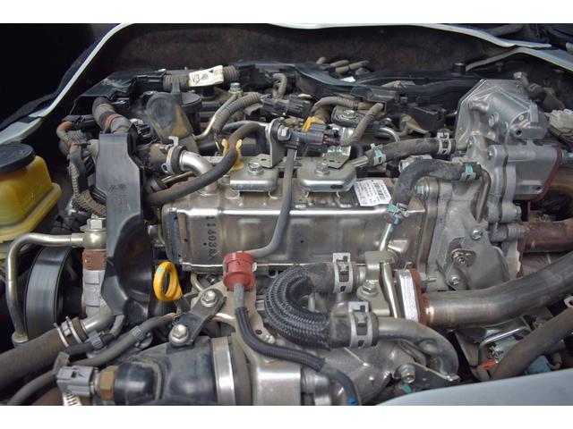 ハイエースバン スーパーＧＬ　ダークプライムＩＩ　５型・ワンオーナー禁煙車・純正ＬＥＤヘッドライト・スマートキー・ナビ・ＴＶ・純正バックモニター内蔵防眩インナーミラー・フルエアロ・ＡＣ１００Ｖ付き（20枚目）