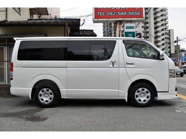 ハイエースバン スーパーＧＬ　ダークプライムＩＩ　５型　１２ヶ月２００００ｋｍ保証付き　純正ＬＥＤヘッドライト・スマートキー・ナビ・ＴＶ・バックモニター・モデリスタエアロ・トヨタセーフティーセンス・Ｗエアバック付き（5枚目）