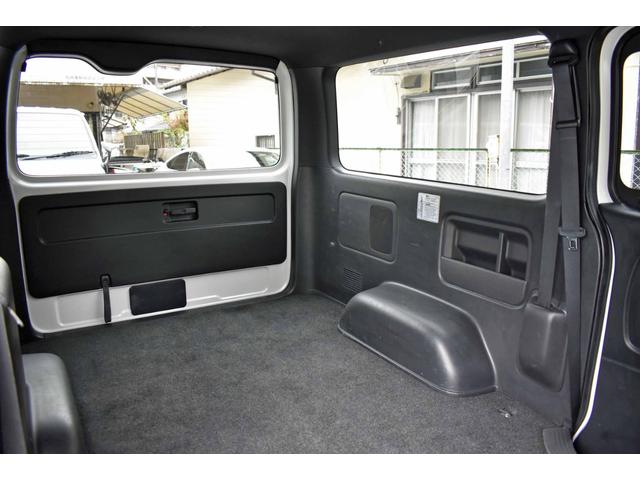ハイエースバン スーパーＧＬ　ダークプライムＩＩ　５型　１２ヶ月２００００ｋｍ保証付き　純正ＬＥＤヘッドライト・スマートキー・ナビ・ＴＶ・バックモニター・モデリスタエアロ・トヨタセーフティーセンス・Ｗエアバック付き（15枚目）
