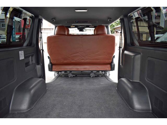 ハイエースバン スーパーＧＬ　ダークプライムＩＩ　５型　１２ヶ月２００００ｋｍ保証付き　純正ＬＥＤヘッドライト・スマートキー・ナビ・ＴＶ・バックモニター・モデリスタエアロ・トヨタセーフティーセンス・Ｗエアバック付き（16枚目）