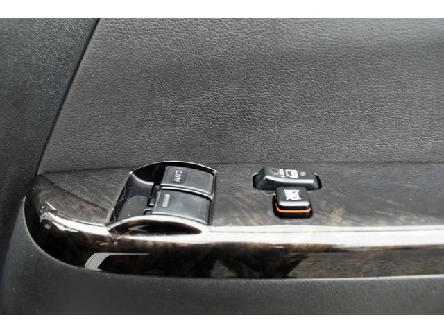 ハイエースバン スーパーＧＬ　ダークプライムＩＩ　５型　１２ヶ月２００００ｋｍ保証付き　純正ＬＥＤヘッドライト・スマートキー・ナビ・ＴＶ・バックモニター・モデリスタエアロ・トヨタセーフティーセンス・Ｗエアバック付き（17枚目）