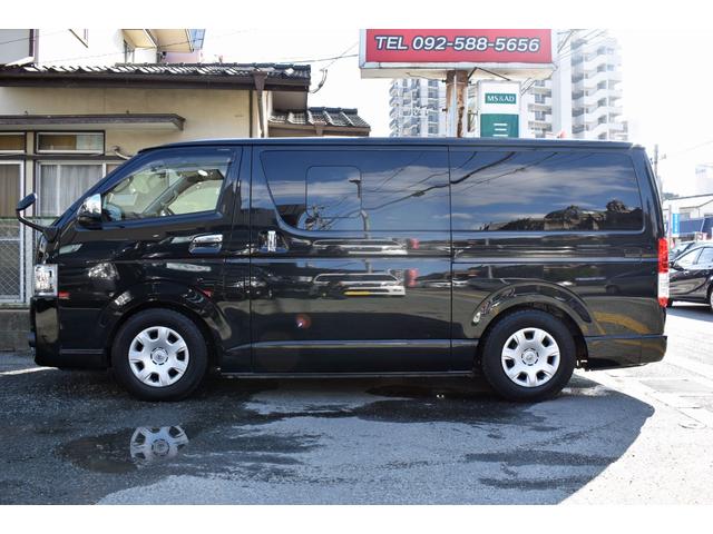 ハイエースバン スーパーＧＬ　ダークプライム　４型　１２ヶ月２００００ｋｍ保証付き　純正ＬＥＤヘッドライト・スマートキー・ナビ・ＴＶ・ＴＥＣ・フリップダウンモニター付き（4枚目）